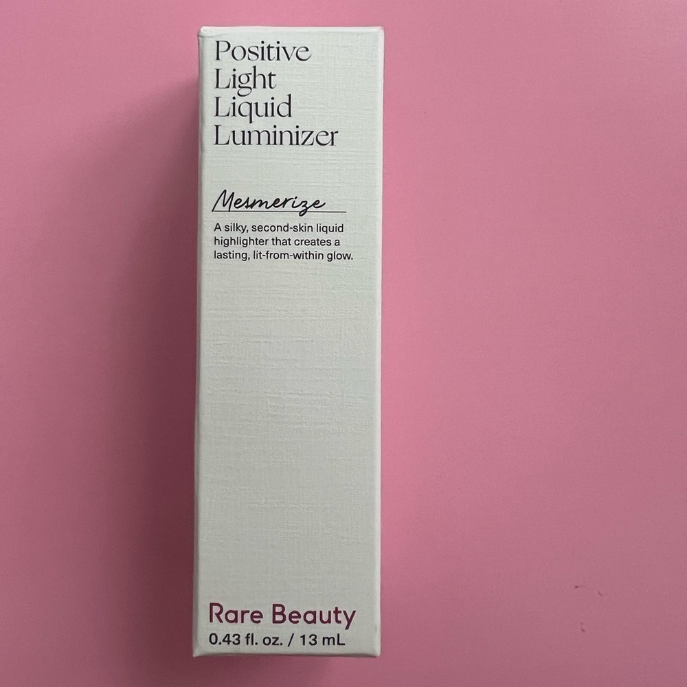 RARE BEAUTY BY SELENA GOMEZ- Positive Light Liquid Luminizer Highlight - Picture 5 of 8
